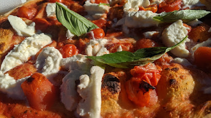 Pizza de Pizza du petit village à Échirolles