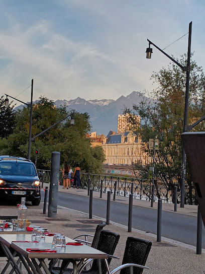 Pizza de Restaurant-pizzeria Notte E Di à Grenoble
